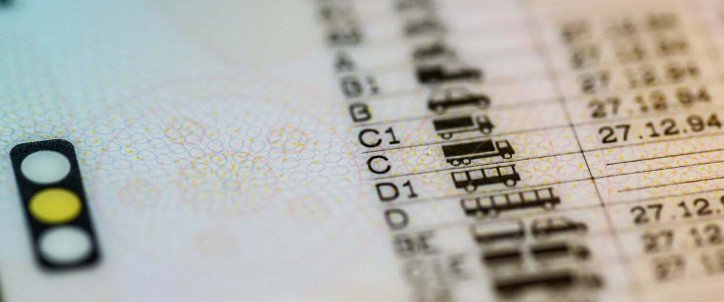 Jaama highlights driver licence checking solution as DVLA data reveals 350,000 expired licences